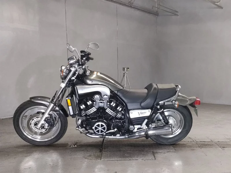 Yamaha V-MAX