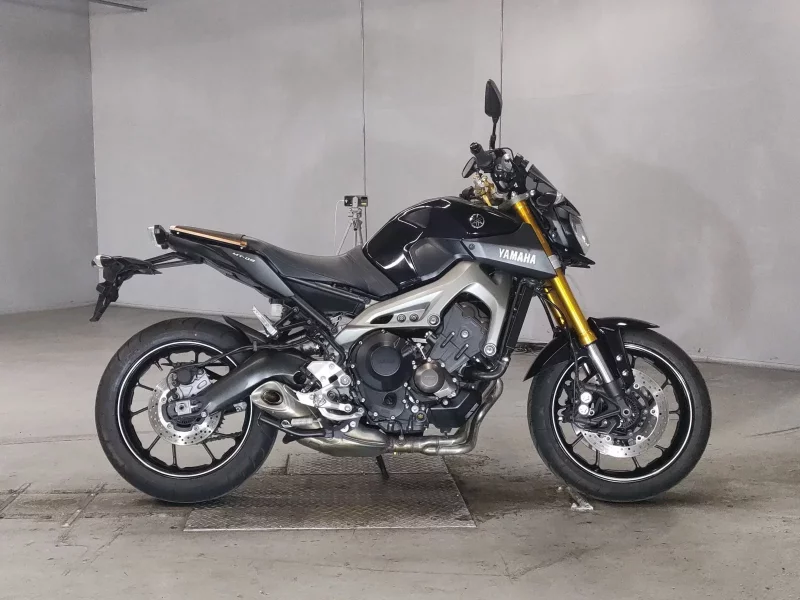 Yamaha MT-09 лот № 5542 оценка 4  с аукциона в Японии