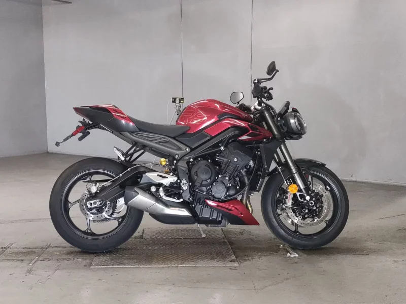 Triumph  STREET TRIPLE RS лот № 5794 оценка 5  с аукциона в Японии