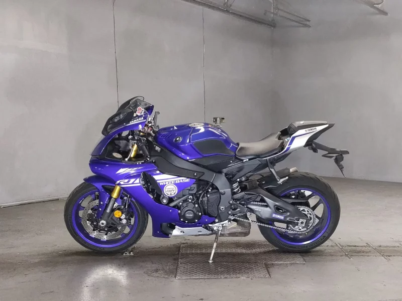 Yamaha YZF-R1