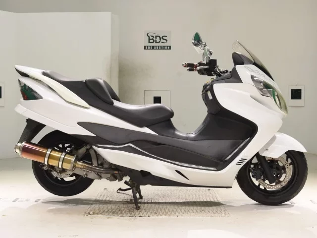 Suzuki SKYWAVE 250M лот № 2808 оценка 4  с аукциона в Японии