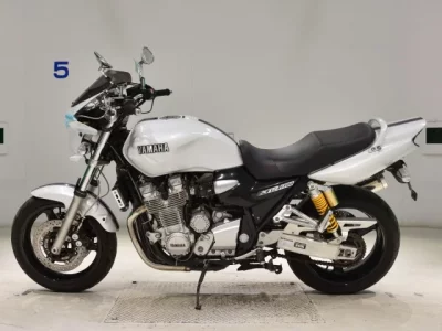 Yamaha XJR1300  с аукциона в Японии