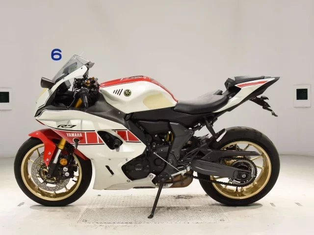 Yamaha YZF-R7-2