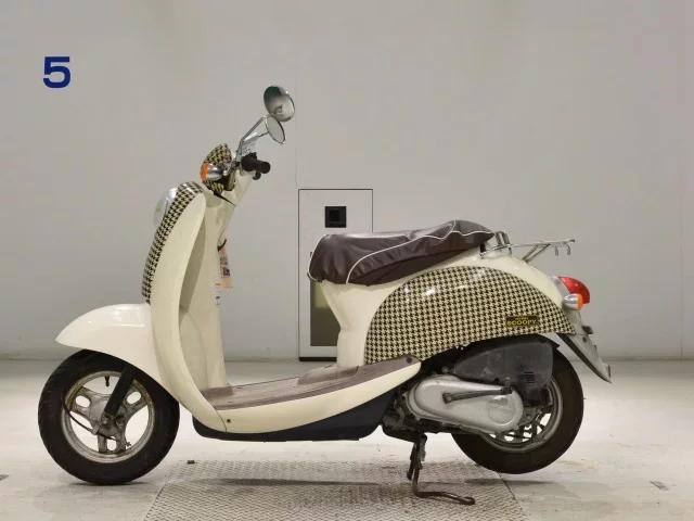 Honda CREA SCOOPY