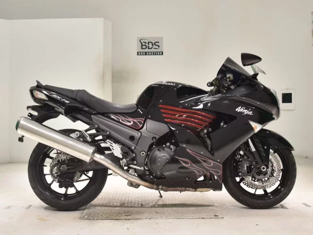Kawasaki ZZR1400A лот № 0118 оценка 4  с аукциона в Японии
