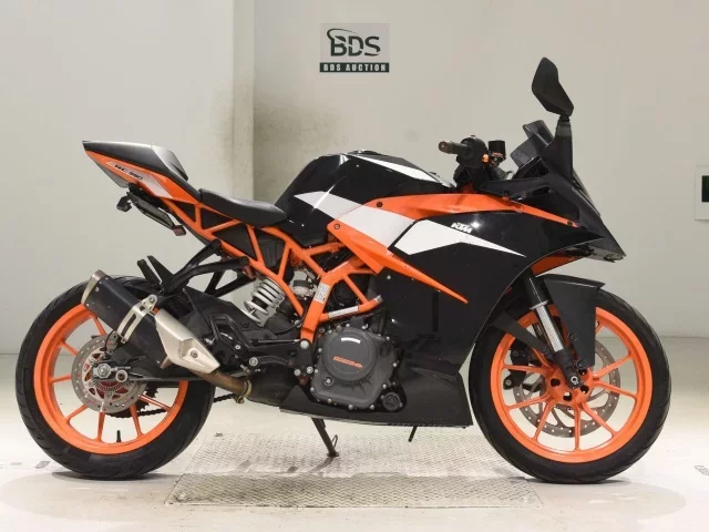KTM  RC390 лот № 2625 оценка 4  с аукциона в Японии