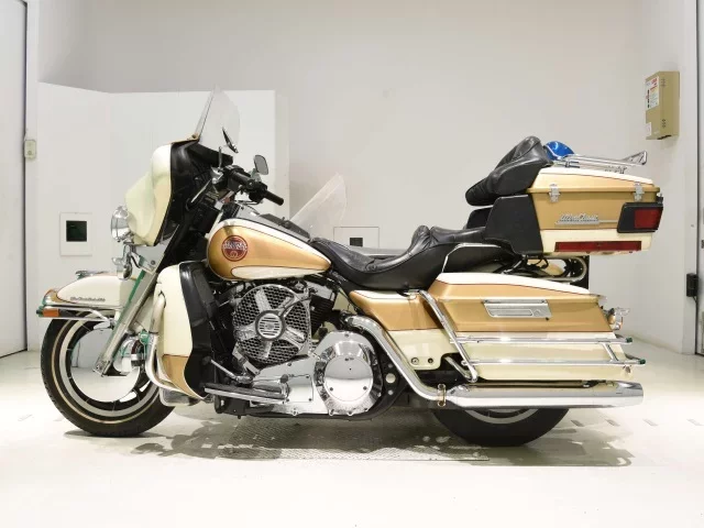 Harley-Davidson HARLEY FLHTCU1340