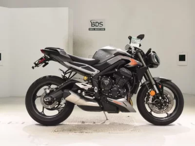 Triumph TRIUMPH STREET TRIPLE RS  с аукциона в Японии