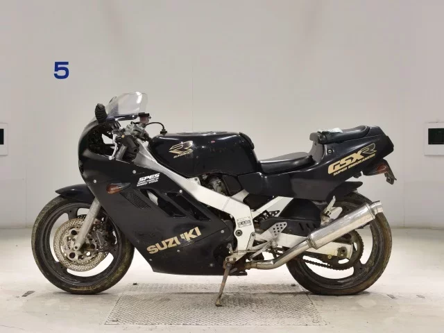 Suzuki GSX-R400