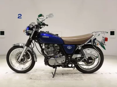 Yamaha SR400-5 лот № 5193 оценка 4  с аукциона в Японии 2
