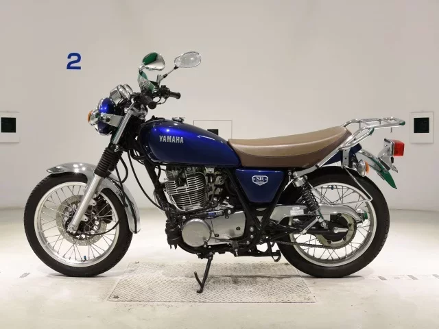 Yamaha SR400-5