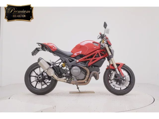 Ducati  MONSTER 1100 EVO лот № 0030 оценка 5  с аукциона в Японии