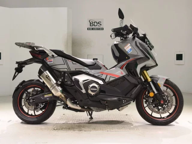 Honda X-ADV750-2 лот № 5137 оценка 4  с аукциона в Японии