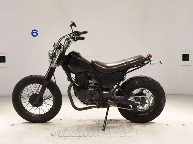 Yamaha TW200