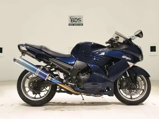 Kawasaki ZZR1400 лот № 7687 оценка 4  с аукциона в Японии