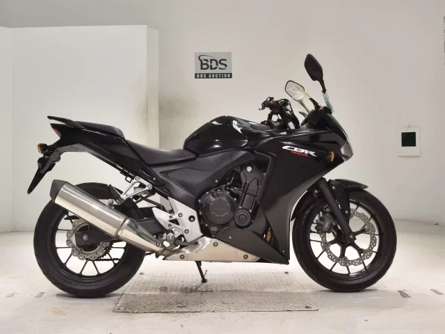 Honda CBR400R лот № 2608 оценка 4  с аукциона в Японии