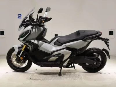 Honda X-ADV750-2