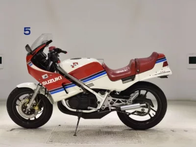 Suzuki RG250  с аукциона в Японии