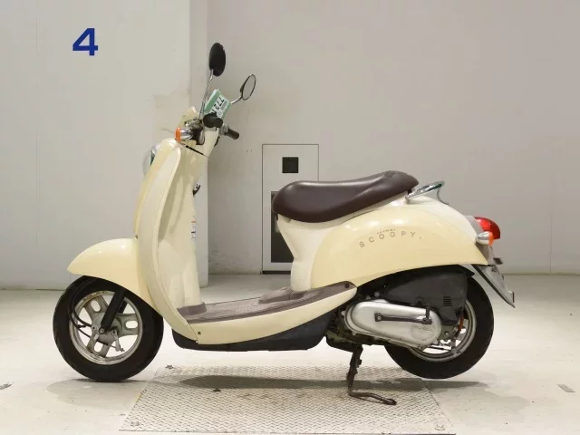 Honda CREA SCOOPY