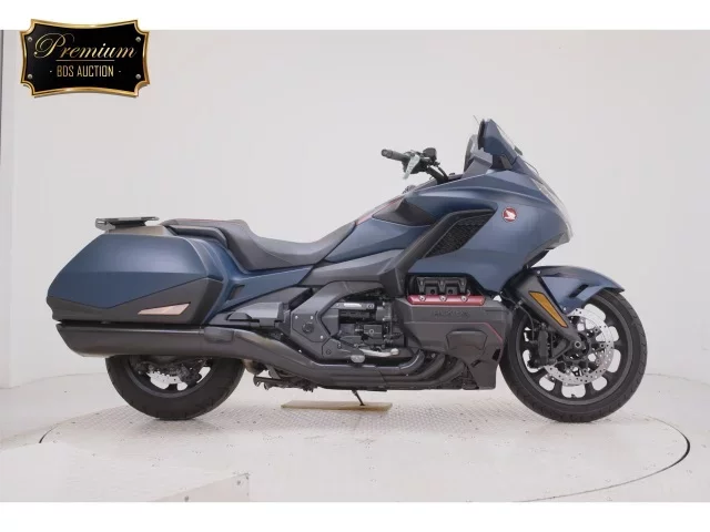 Honda GL1800-2D лот № 2523 оценка 5  с аукциона в Японии