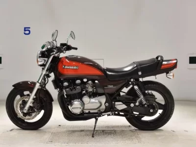 Kawasaki ZEPHYR750  с аукциона в Японии