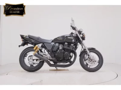 Yamaha XJR400  с аукциона в Японии