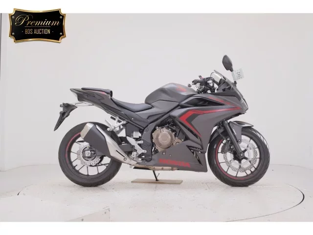 Honda CBR400R-2 лот № 2562 оценка 7  с аукциона в Японии