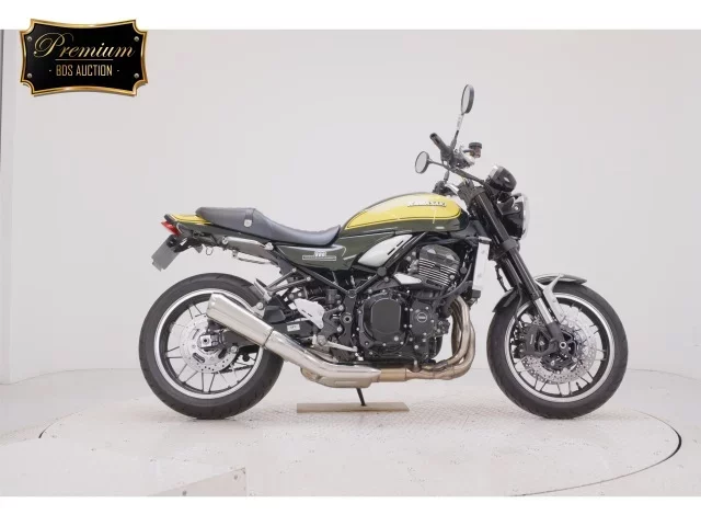 Kawasaki Z900RS лот № 7556 оценка 6  с аукциона в Японии