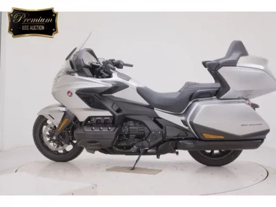 Honda GL1800 TOUR D  с аукциона в Японии