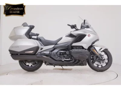 Honda GL1800 TOUR D  с аукциона в Японии