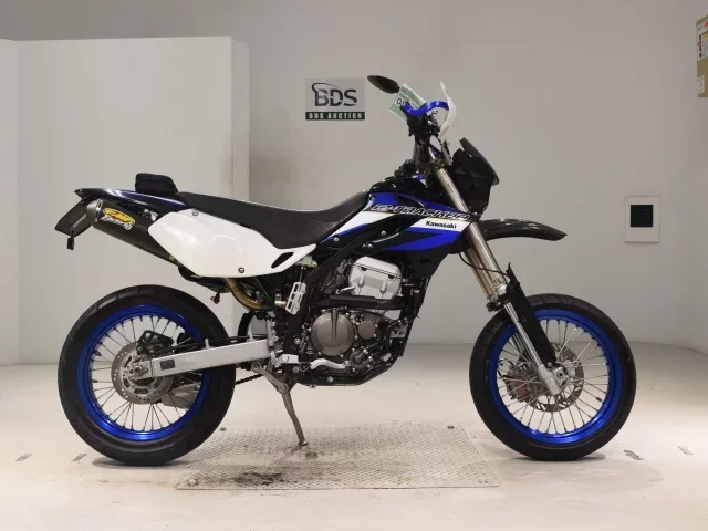 Kawasaki D-TRACKER лот № 0261 оценка 5  с аукциона в Японии