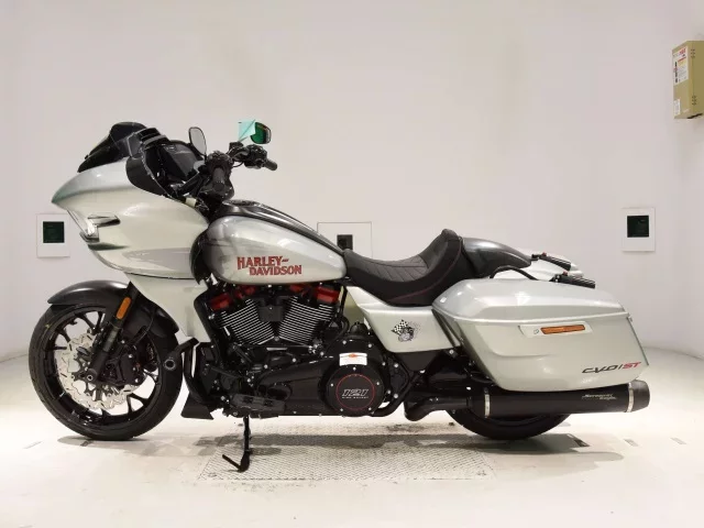 Harley-Davidson HARLEY FLTRXSTSE1980CVO