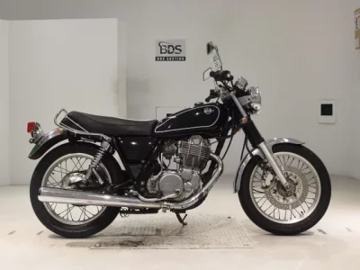 Yamaha SR400-3  с аукциона в Японии