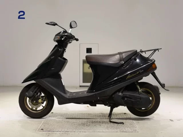Suzuki ADDRESS V100