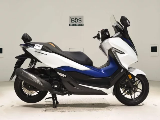 Honda FORZA -4 лот № 7731 оценка 4  с аукциона в Японии