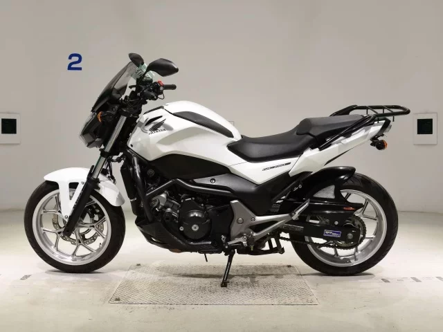 Honda NC750SD-2