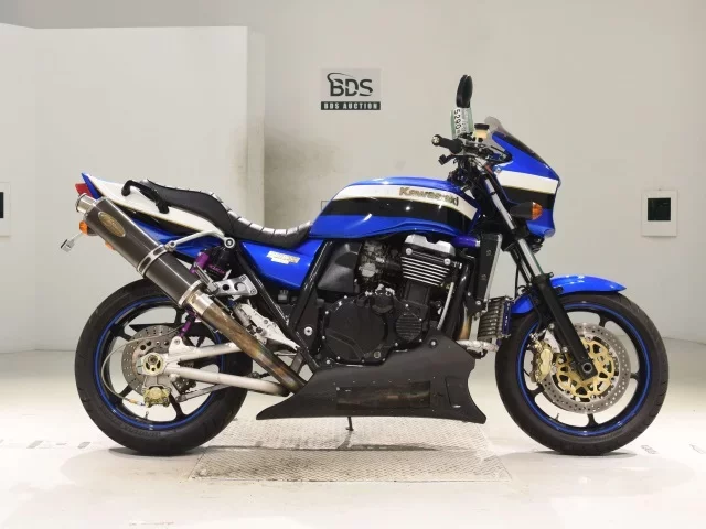 Kawasaki ZRX1100 лот № 5290 оценка 4  с аукциона в Японии