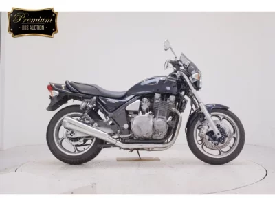 Kawasaki ZEPHYR1100  с аукциона в Японии