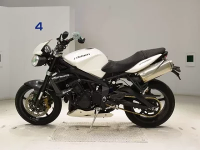 Triumph TRIUMPH STREET TRIPLE R