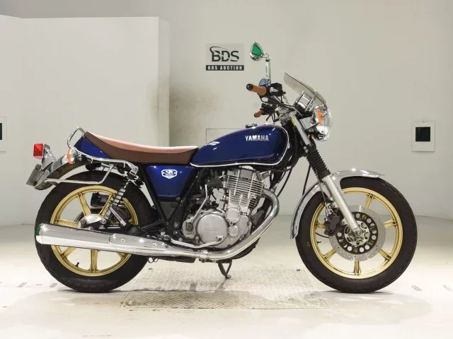 Yamaha SR400-4 лот № 5303 оценка 4  с аукциона в Японии