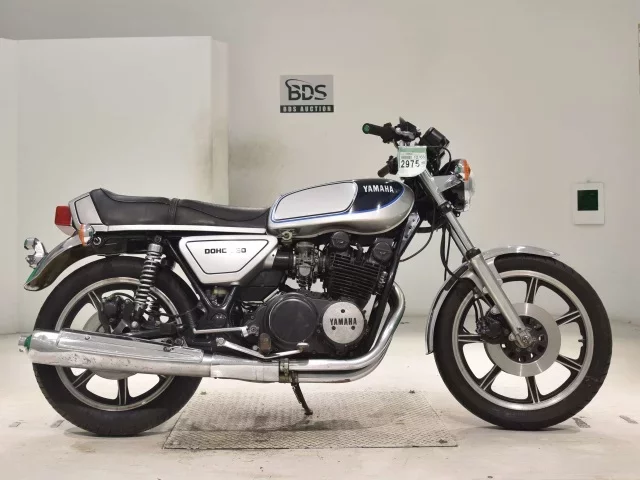 Yamaha GX750