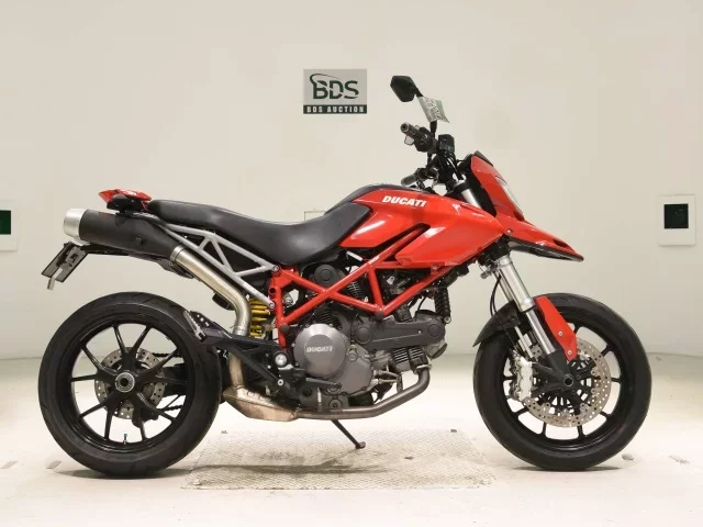 Ducati  HYPERMOTARD 796 лот № 5107 оценка 4  с аукциона в Японии