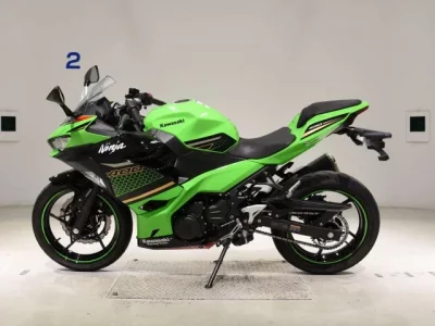 Kawasaki NINJA400-2 лот № 2981 оценка 5  с аукциона в Японии 2