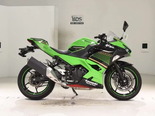Kawasaki NINJA400-2 лот № 2981 оценка 5  с аукциона в Японии