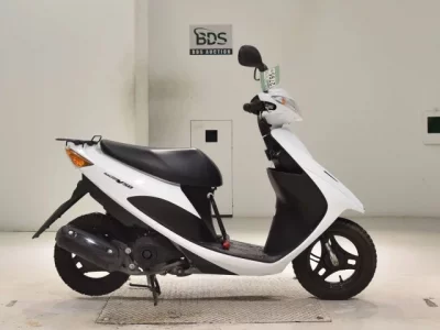 Suzuki ADDRESS V50-3