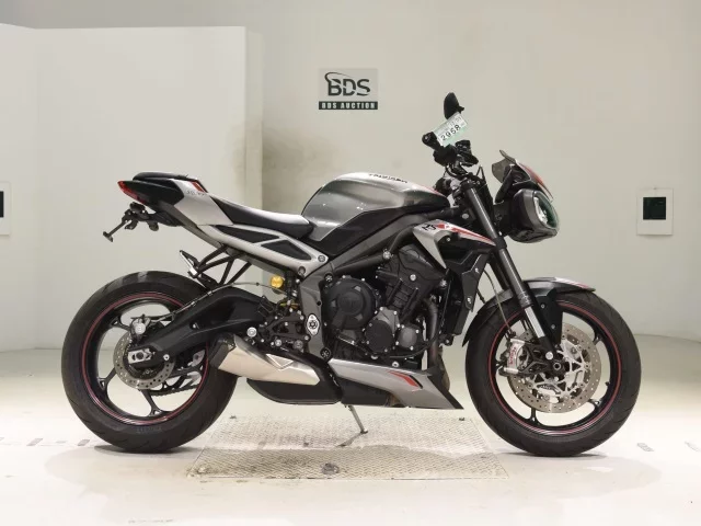 Triumph  STREET TRIPLE RS лот № 2958 оценка 5  с аукциона в Японии