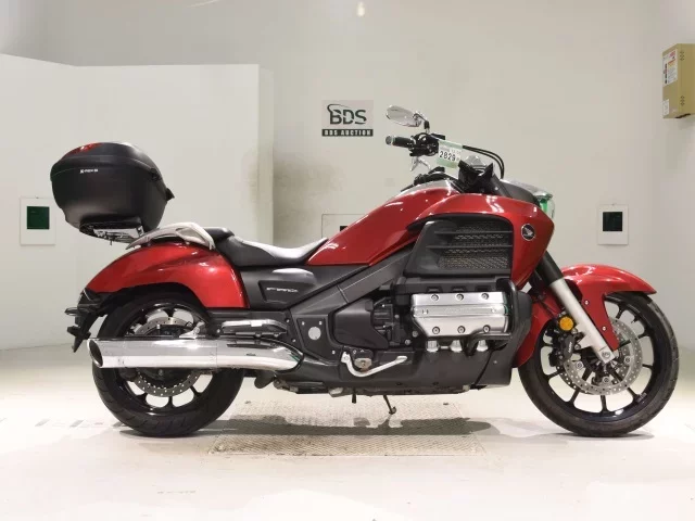Honda GL1800 F6C лот № 2829 оценка 4  с аукциона в Японии