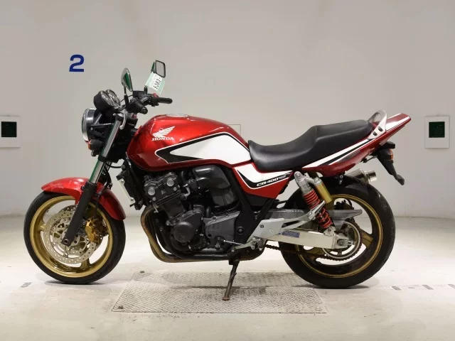 Honda CB400SFV-4