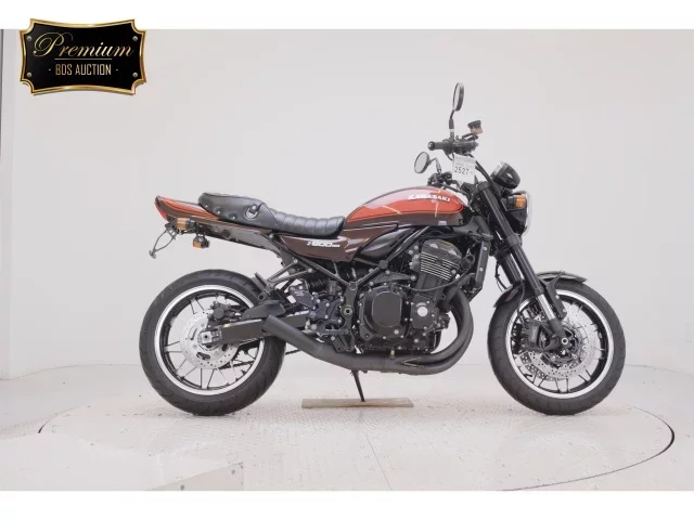 Kawasaki Z900RS лот № 2527 оценка 5  с аукциона в Японии