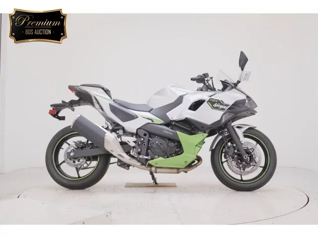 Kawasaki NINJA7 HYBRID лот № 0036 оценка 7  с аукциона в Японии